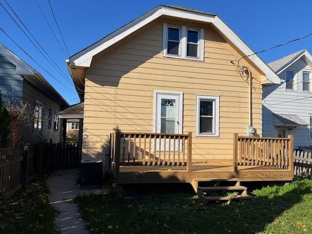 2056 S 71st STREET, Milwaukee, WI 53219