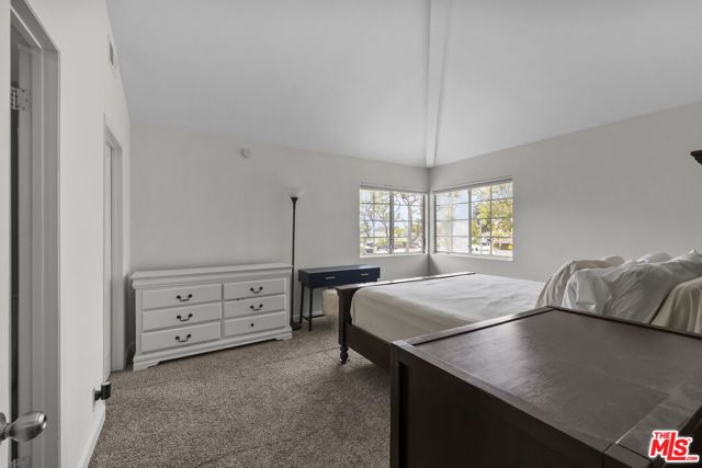 719 E Pleasant Valley Road, Port Hueneme, CA 93041
