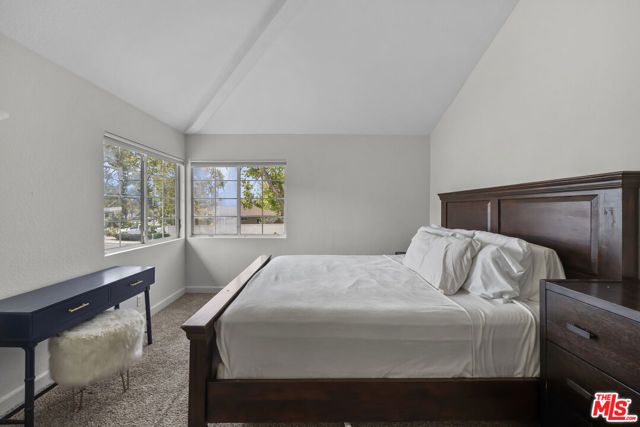719 E Pleasant Valley Road, Port Hueneme, CA 93041