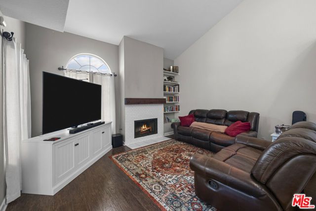 719 E Pleasant Valley Road, Port Hueneme, CA 93041