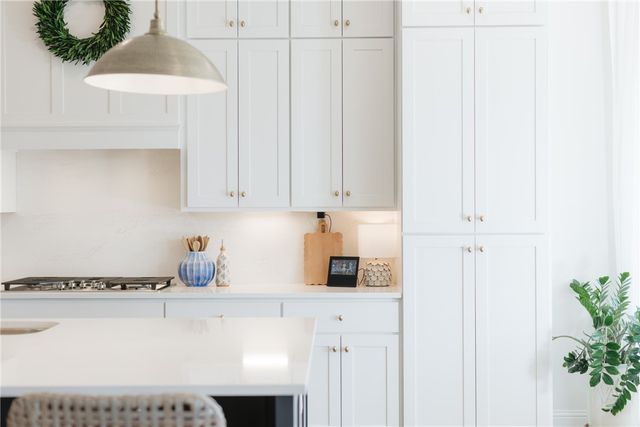 8806 W Comet Drive, Bentonville, AR 72713