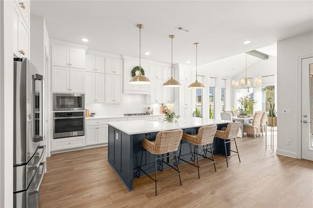 8806 W Comet Drive, Bentonville, AR 72713