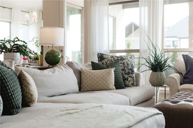 8806 W Comet Drive, Bentonville, AR 72713