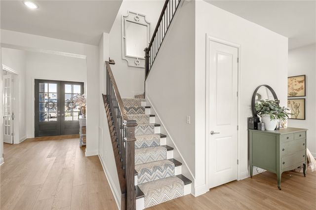 8806 W Comet Drive, Bentonville, AR 72713