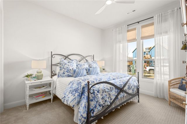 8806 W Comet Drive, Bentonville, AR 72713