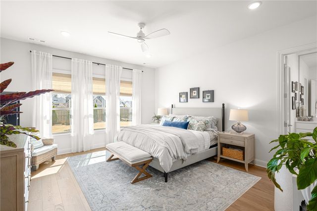 8806 W Comet Drive, Bentonville, AR 72713