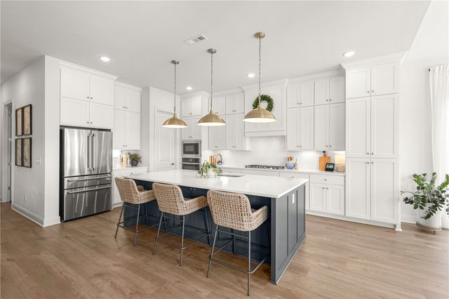 8806 W Comet Drive, Bentonville, AR 72713