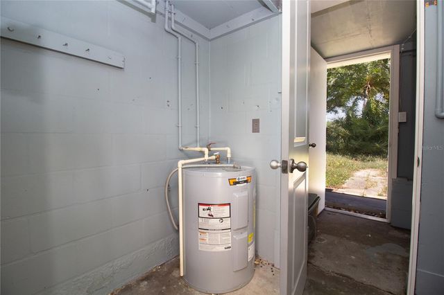 7716 E COMANCHE AVENUE, Tampa, FL 33610