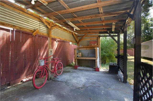 7716 E COMANCHE AVENUE, Tampa, FL 33610