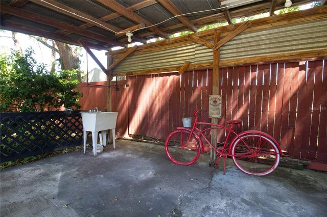 7716 E COMANCHE AVENUE, Tampa, FL 33610