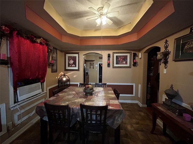 1209 E Tucker Street, Fort Worth, TX 76104