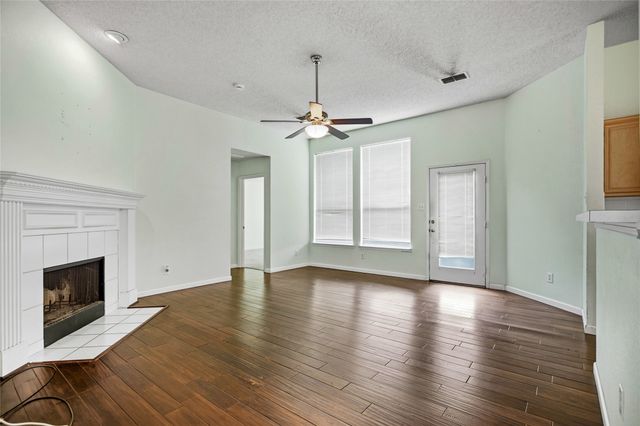 2720 Preston Creek, Mesquite, TX 75181