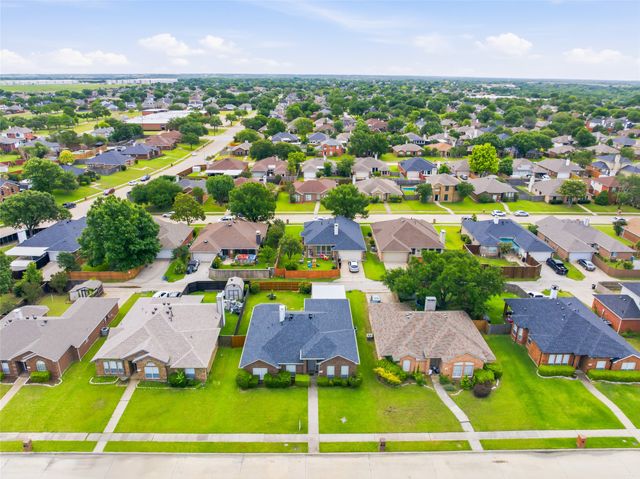 2720 Preston Creek, Mesquite, TX 75181