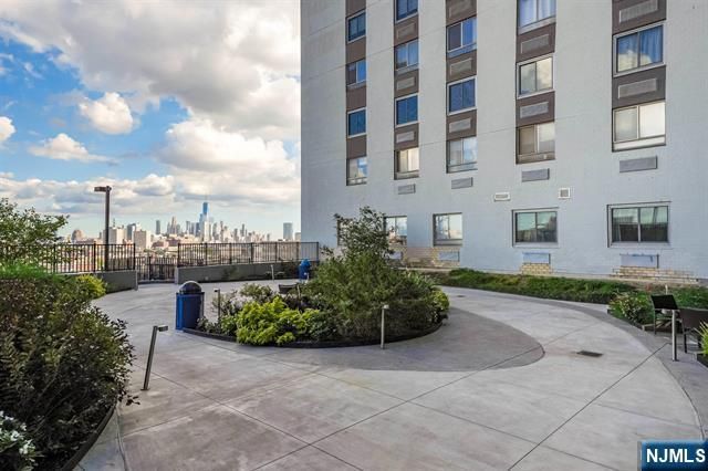 100 Manhattan Avenue 708, Jersey City, NJ 07087