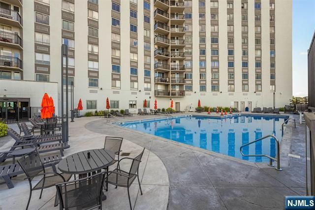 100 Manhattan Avenue 708, Jersey City, NJ 07087