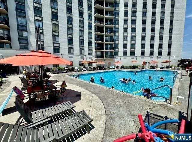 100 Manhattan Avenue 708, Jersey City, NJ 07087