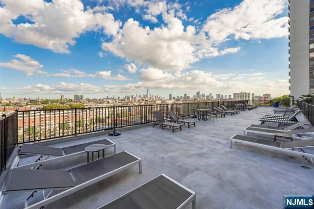 100 Manhattan Avenue 708, Jersey City, NJ 07087