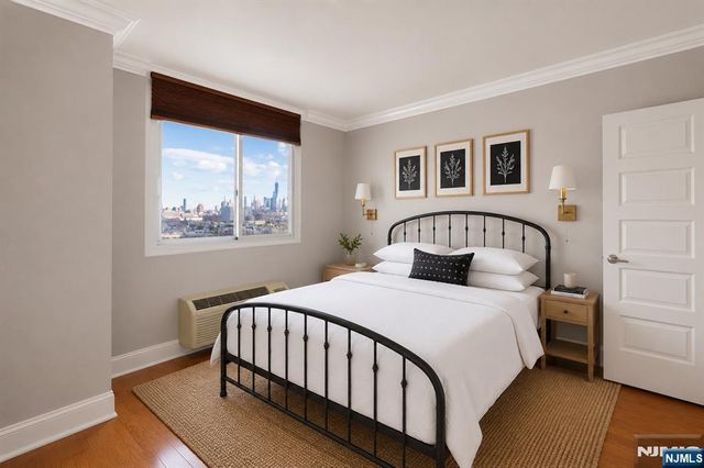 100 Manhattan Avenue 708, Jersey City, NJ 07087