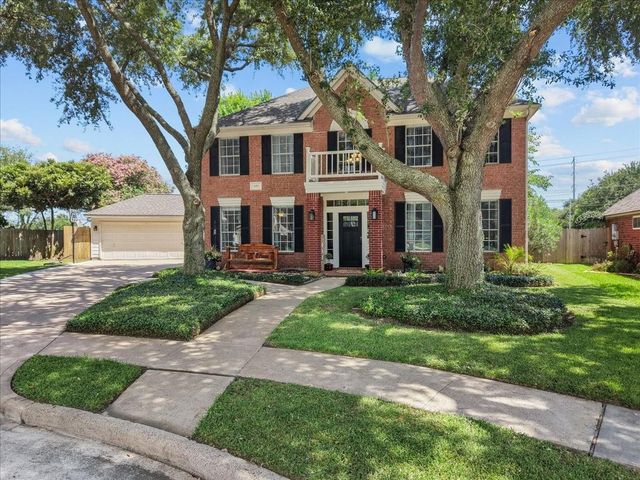 1910 Wynforest Drive, Deer Park, TX 77536