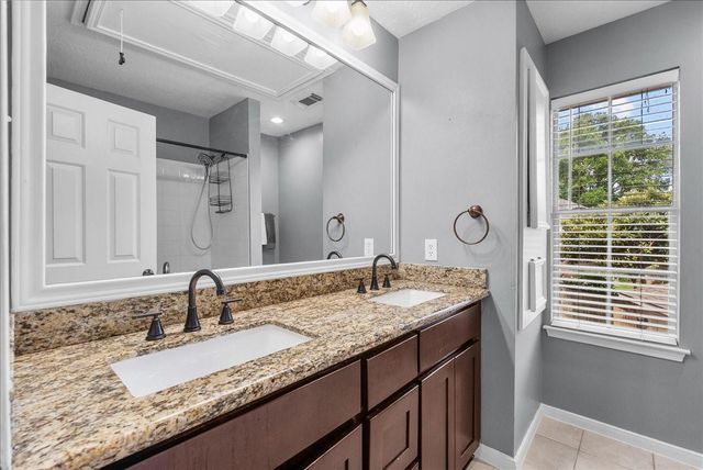 1910 Wynforest Drive, Deer Park, TX 77536