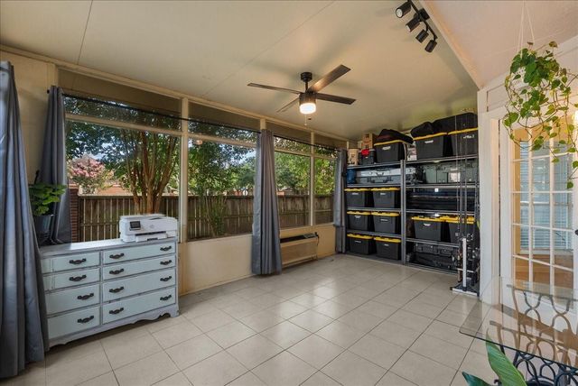 1910 Wynforest Drive, Deer Park, TX 77536