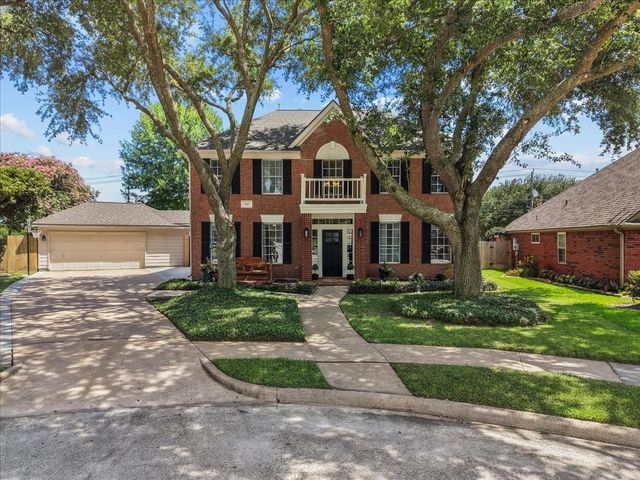 1910 Wynforest Drive, Deer Park, TX 77536