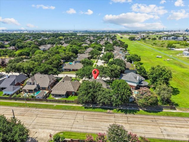 1910 Wynforest Drive, Deer Park, TX 77536
