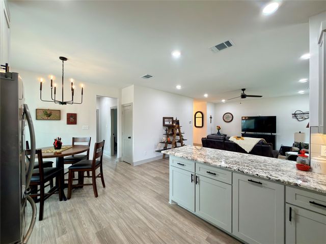 2232 Samuel Street, Mabank, TX 75147