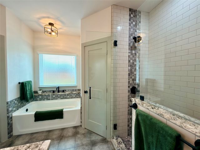 2232 Samuel Street, Mabank, TX 75147