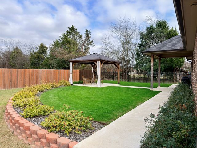 2232 Samuel Street, Mabank, TX 75147