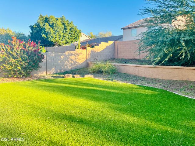 1807 E VALENCIA Drive, Phoenix, AZ 85042