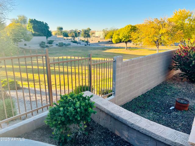 1807 E VALENCIA Drive, Phoenix, AZ 85042