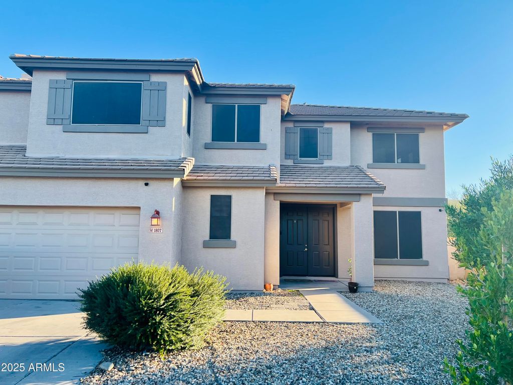1807 E VALENCIA Drive, Phoenix, AZ 85042