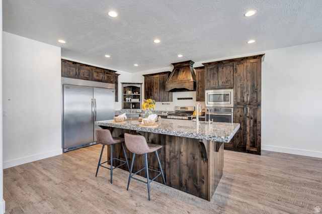 583 E PARKER PL, Vineyard, UT 84059