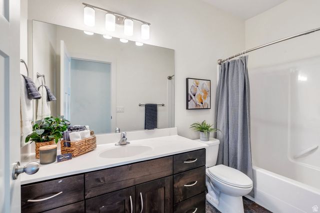 583 E PARKER PL, Vineyard, UT 84059