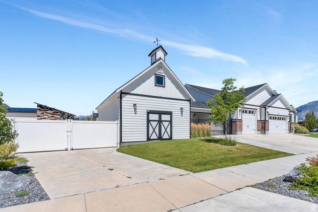 583 E PARKER PL, Vineyard, UT 84059