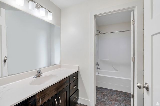 583 E PARKER PL, Vineyard, UT 84059