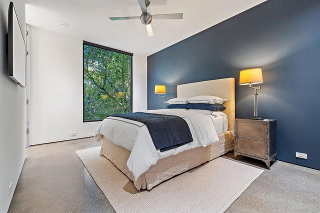 12 N Beach Road, Jupiter Island, FL 33455