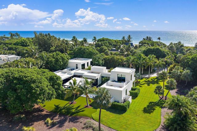 12 N Beach Road, Jupiter Island, FL 33455
