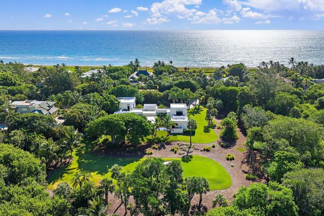 12 N Beach Road, Jupiter Island, FL 33455