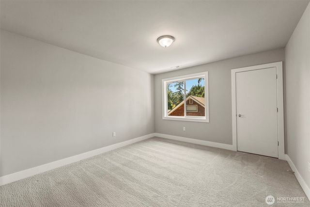 15204 Greenwood Avenue N, Shoreline, WA 98133