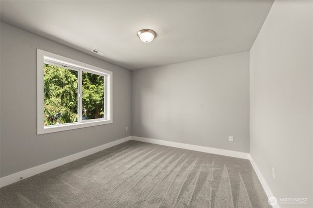 15204 Greenwood Avenue N, Shoreline, WA 98133