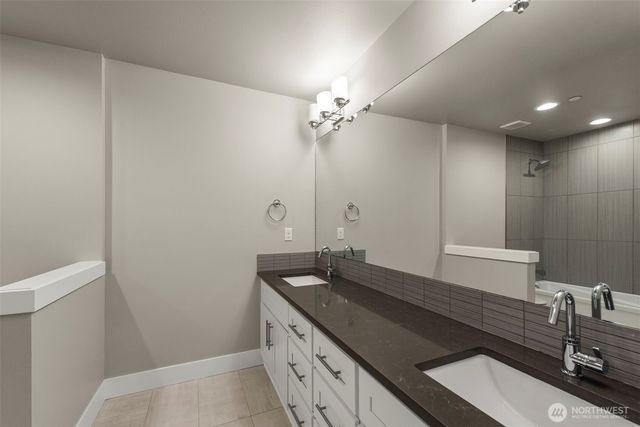 15204 Greenwood Avenue N, Shoreline, WA 98133