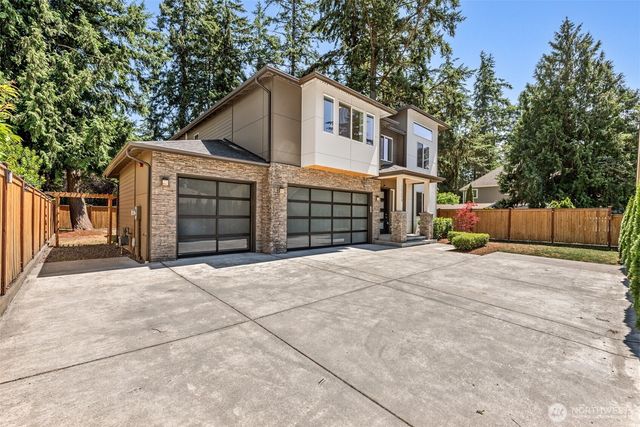 15204 Greenwood Avenue N, Shoreline, WA 98133