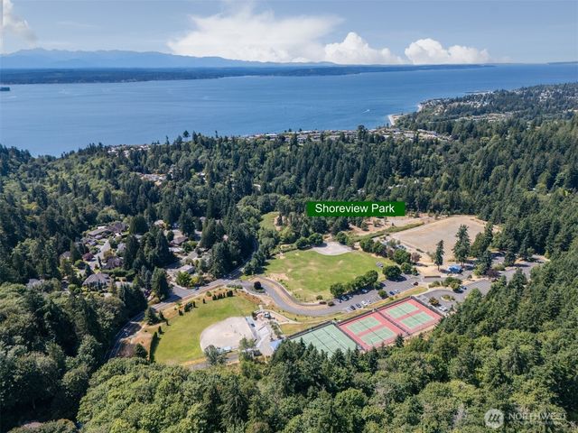 15204 Greenwood Avenue N, Shoreline, WA 98133