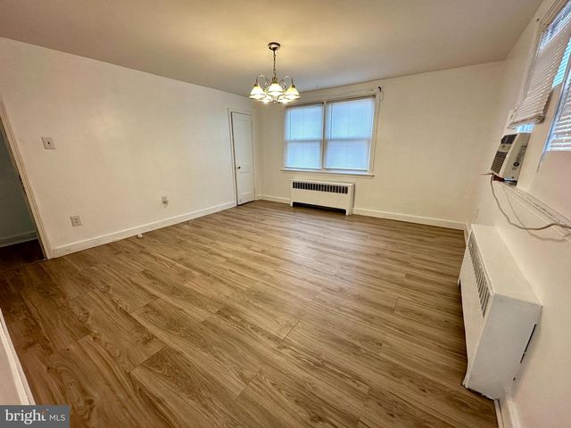 3236 GUILFORD ST, Philadelphia, PA 19136