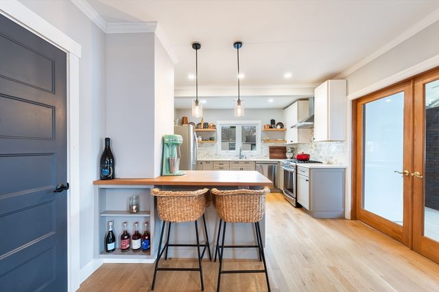 8 Horton St, Saugus, MA 01906