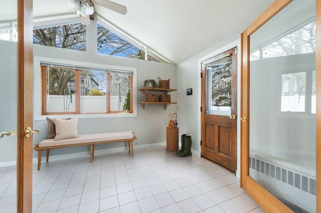 8 Horton St, Saugus, MA 01906