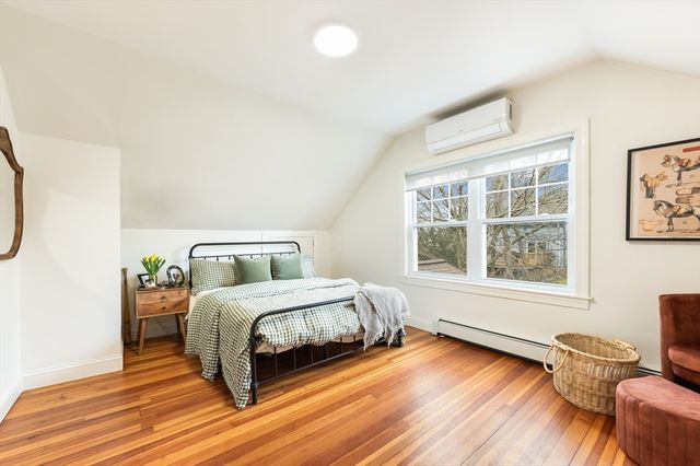 8 Horton St, Saugus, MA 01906