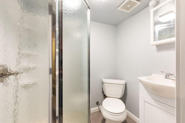 8 Horton St, Saugus, MA 01906